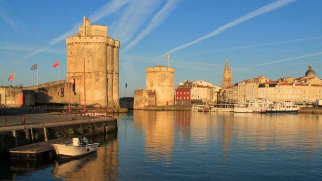 Bateau Haut Standing Privative - Nuit A Quai Port La Rochelle لا روشيل المظهر الخارجي الصورة
